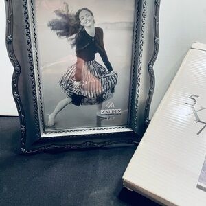 Malden Ornate silver picture frame